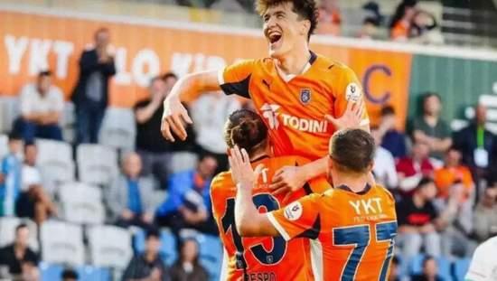 The Rise of Gourmet Street Food: Trends and Top Picks